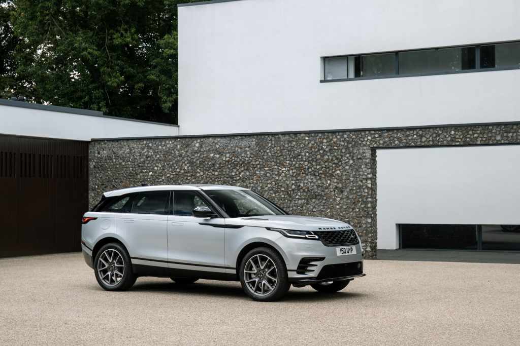 EL RANGE ROVER VELAR ELECTRIFICADO CON ENCHUFE E INFOENTRETENIMIENTO DE ÚLTIMA GENERACIÓN